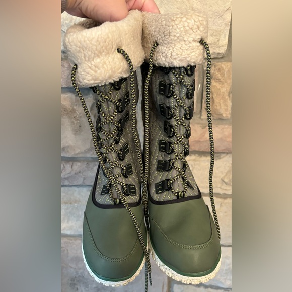 L.L. BEAN WOMEN’S TEK 2.5 TALL WINTER BOOTS, SZ 8 - Picture 3 of 8